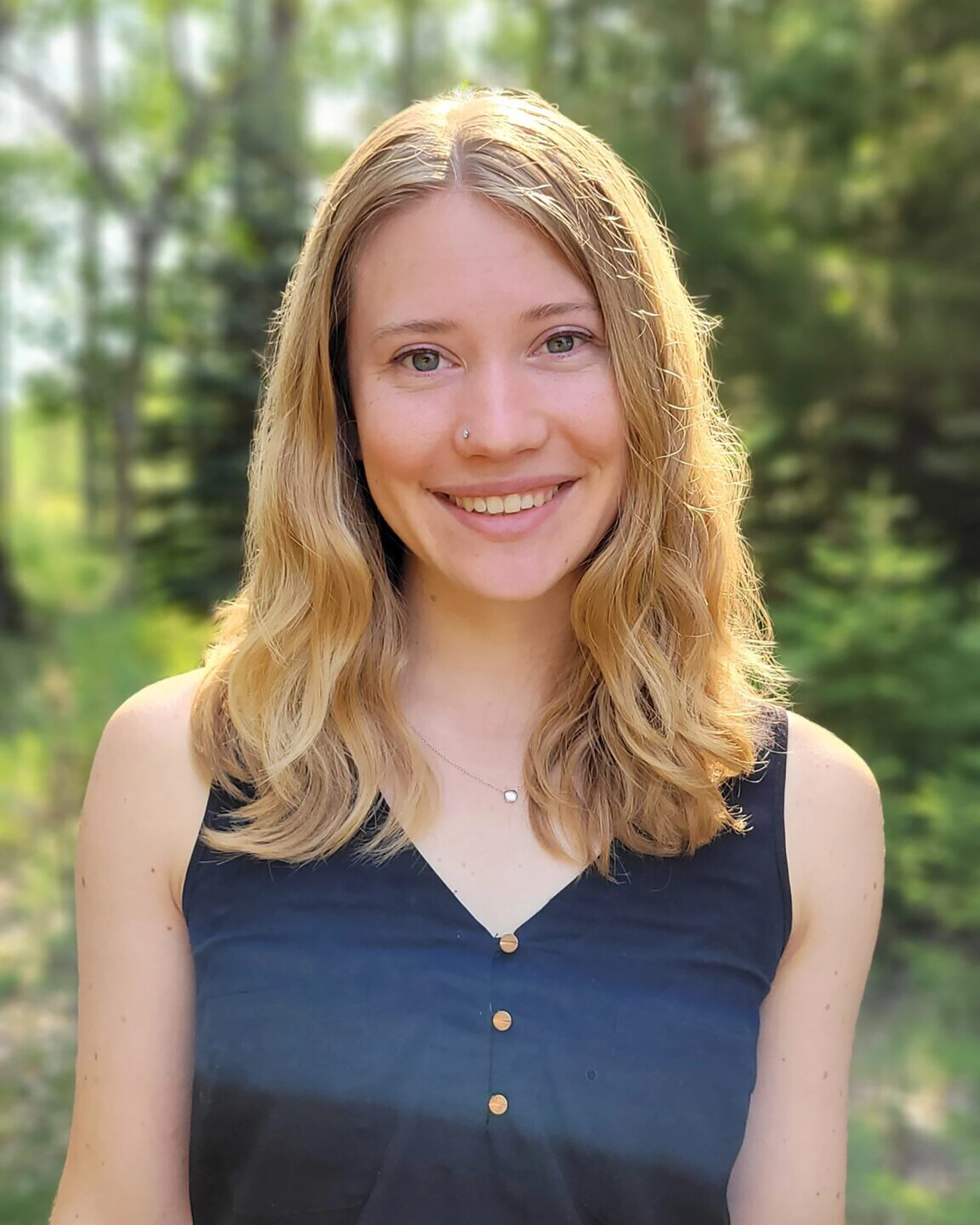 Head-shot-Carly-Lo-scaled-e1724269882701